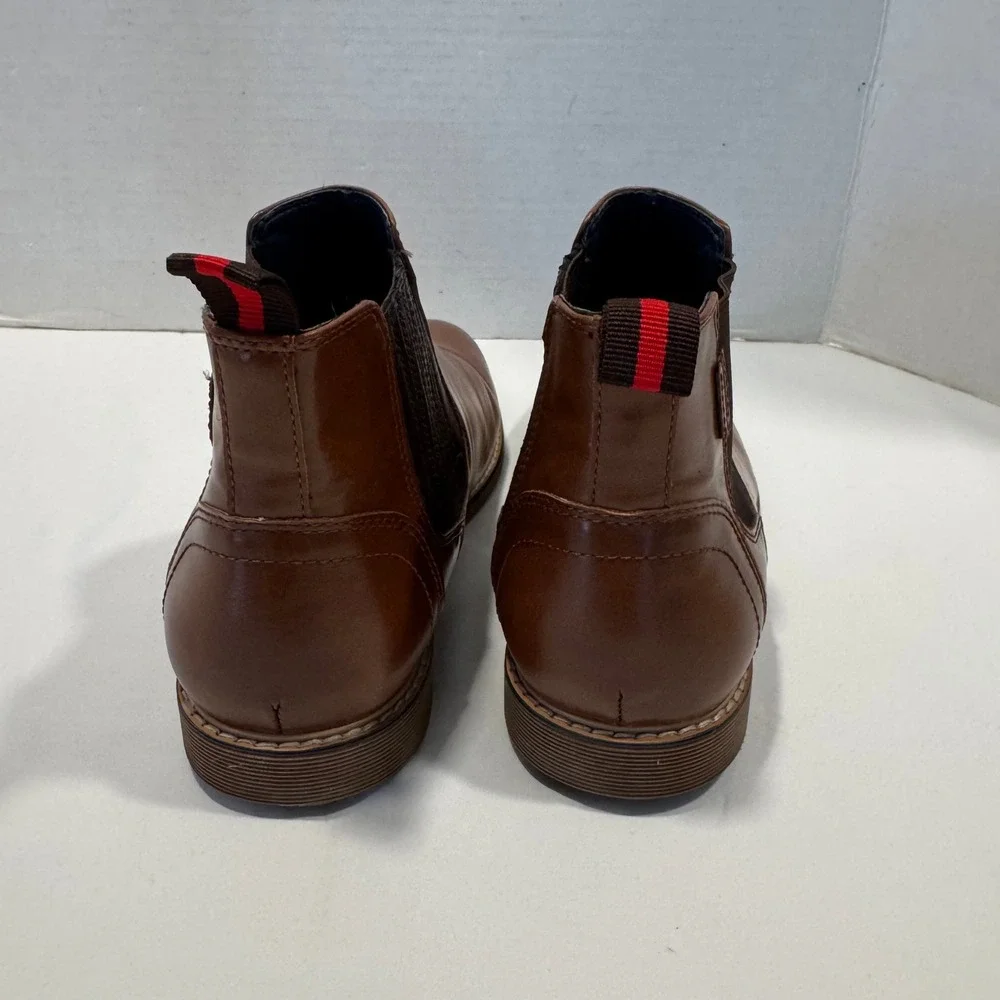Steve Madden Chelsea Boots Pull On Elastic Mistro Goring Size 7 Brown